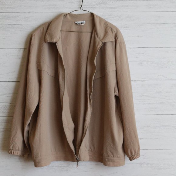 Wind Breaker - Picture 2 of 4